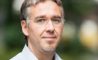 Sven Akkermans travaille comme Program Manager chez Smals